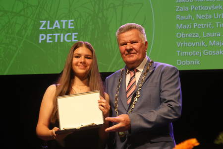 ZLATA PETICA 113 FOTO LJUBO VUKELIČ